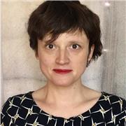 Profe Français et Arts vous concocte des cours attrayants et sur-mesure ! Diplômée DEA Lettres, Cinéma, Philosophie + Arts 🌟